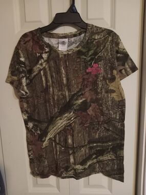Mossy Oak Break-Up Infinity Camo Tee with Pink Accent